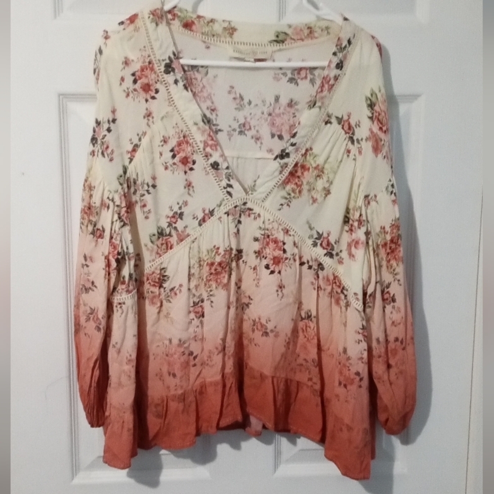 Elegant Floral V-Neck Blouse